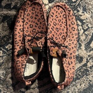 Simply Southern Women's Moccasins - Pink Leopard Print